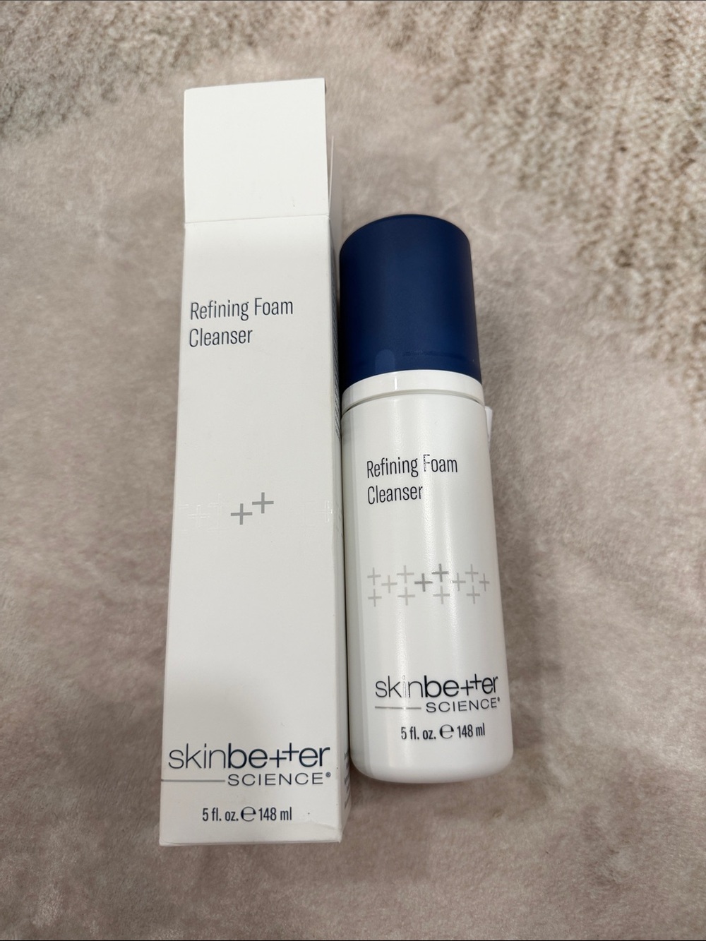 skinbetter SCIENCE Refining Foam Cleanser — White with Navy Cap